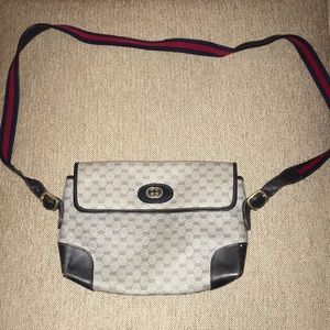 Vintage GUCCI navy small GG